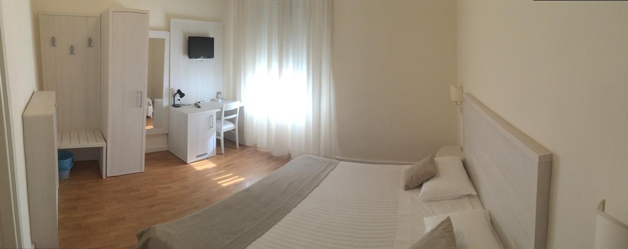 Hotel La Pace Pontedera Esterno foto