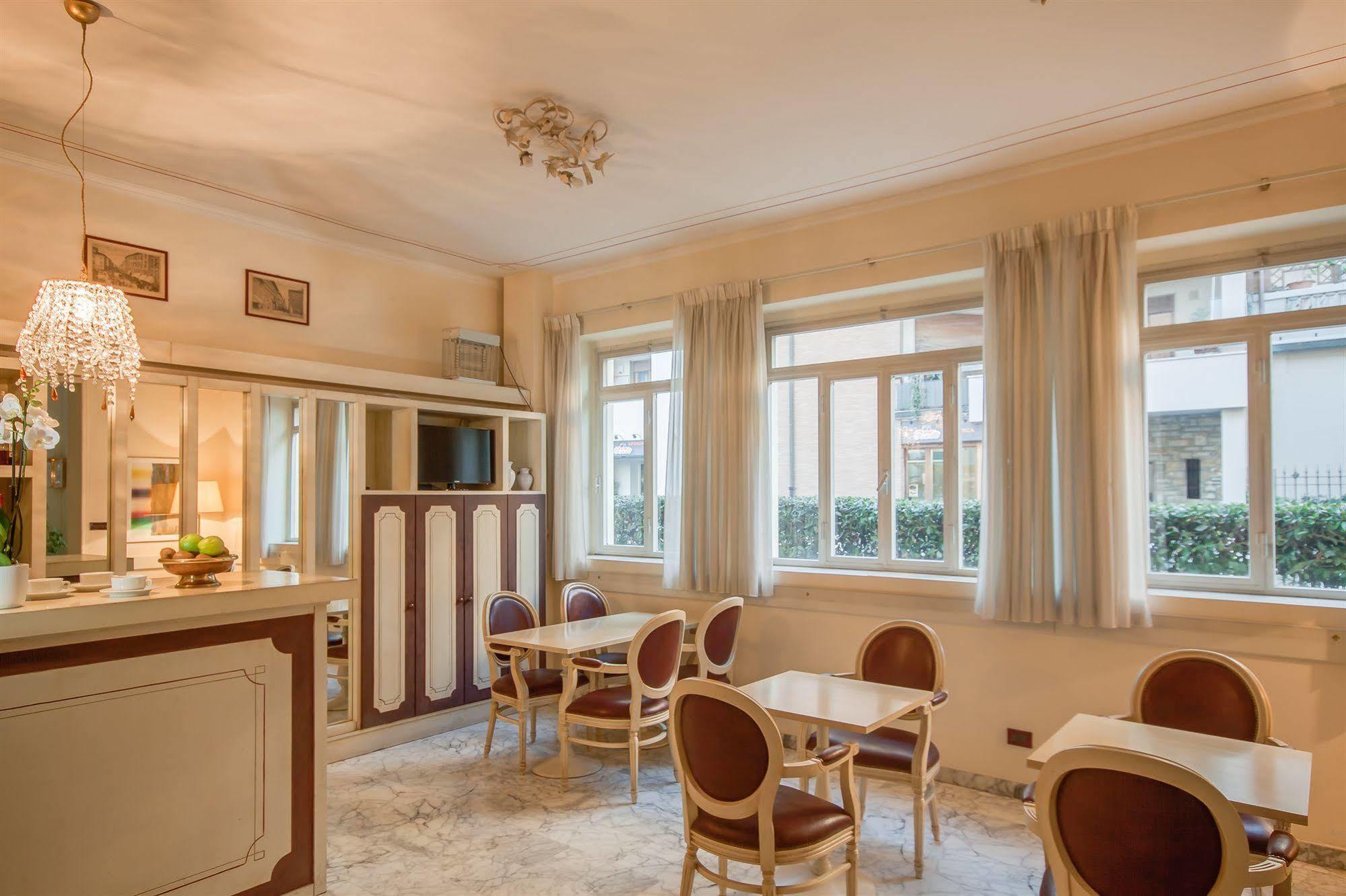 Hotel La Pace Pontedera Esterno foto